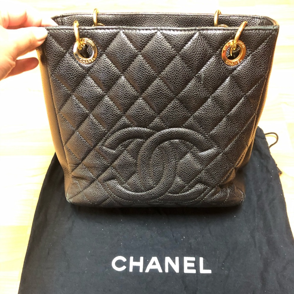 Chanel small shoulder bag- authentic